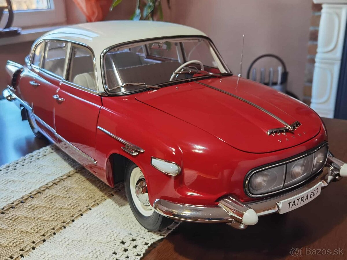 Deagostini tatra 603 - 5