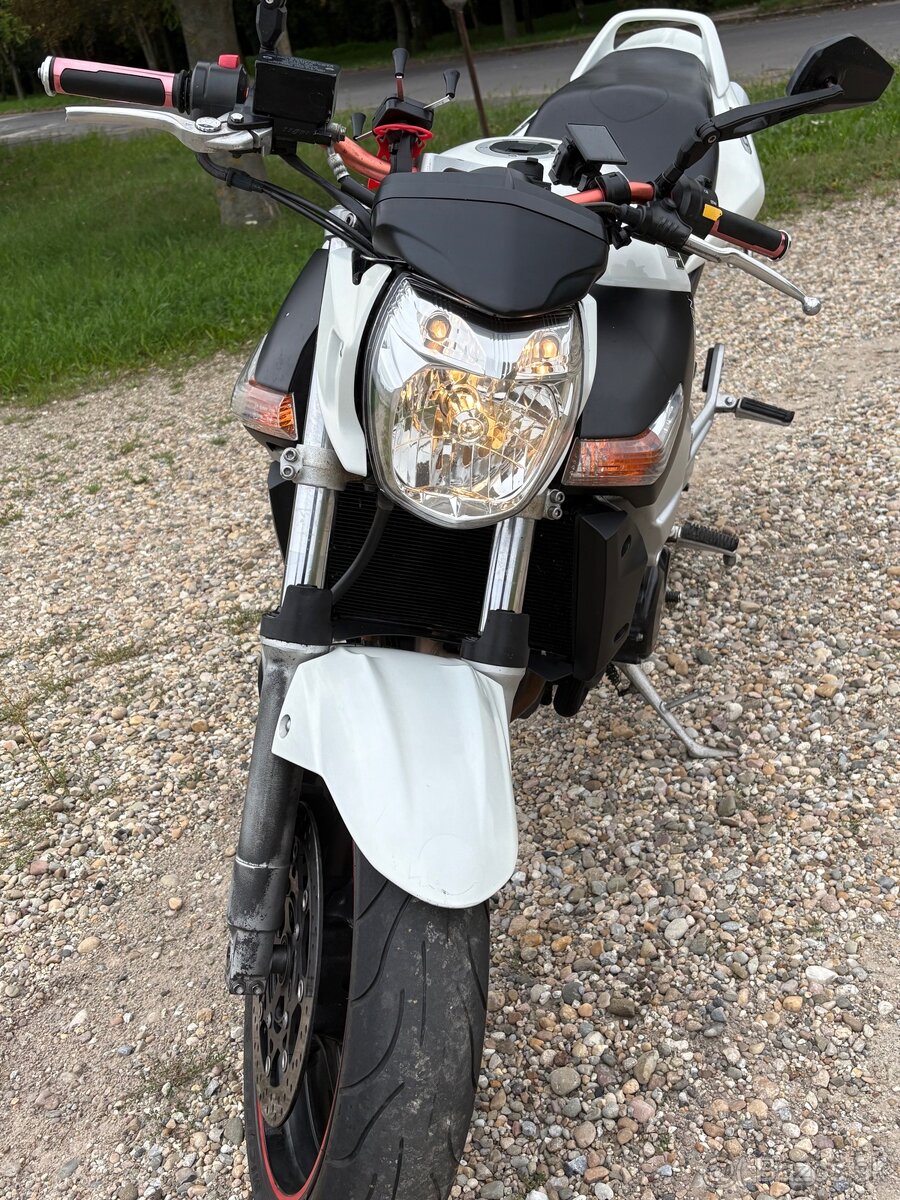 PREDÁM SUZUKI GSR 600 - 5