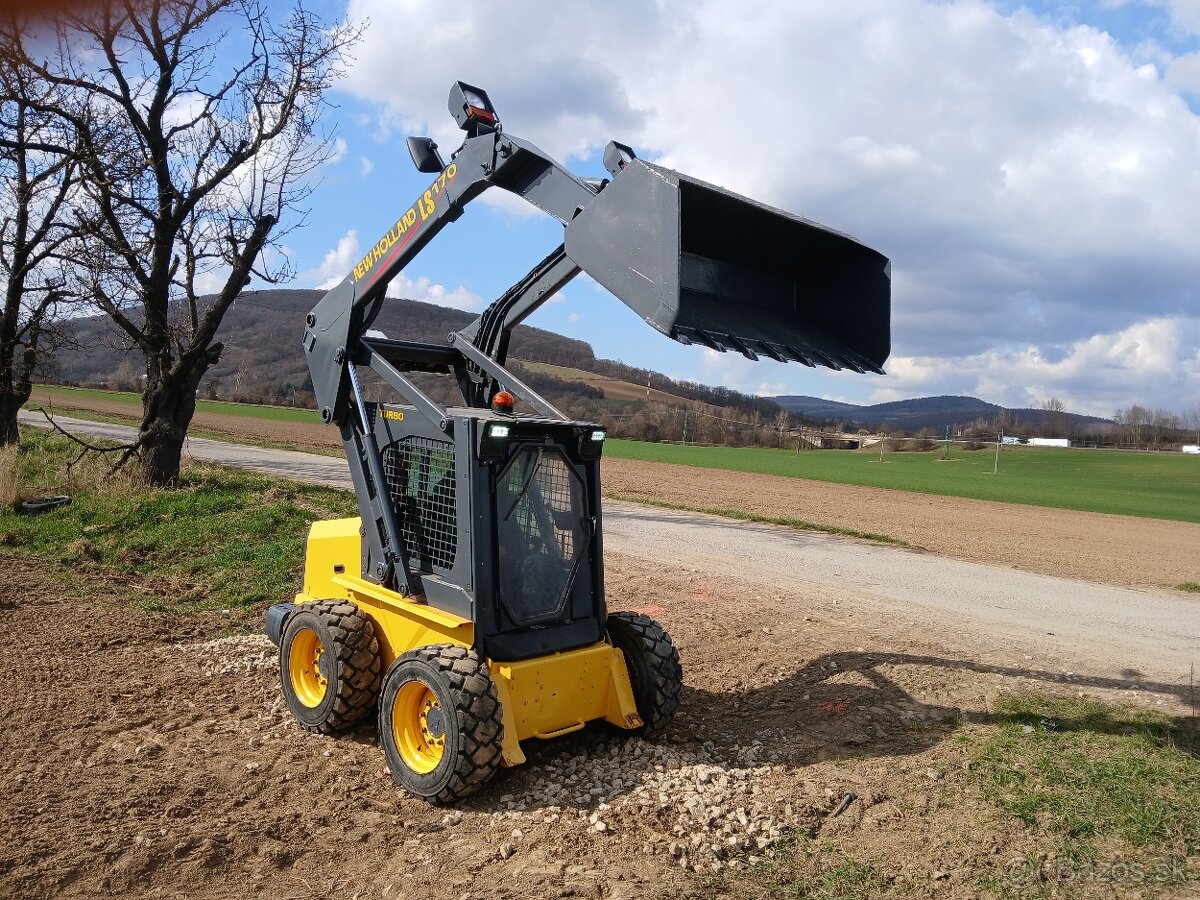 PREDAM SMYKOVY NAKLADAC NEW HOLAND LS170 - 5