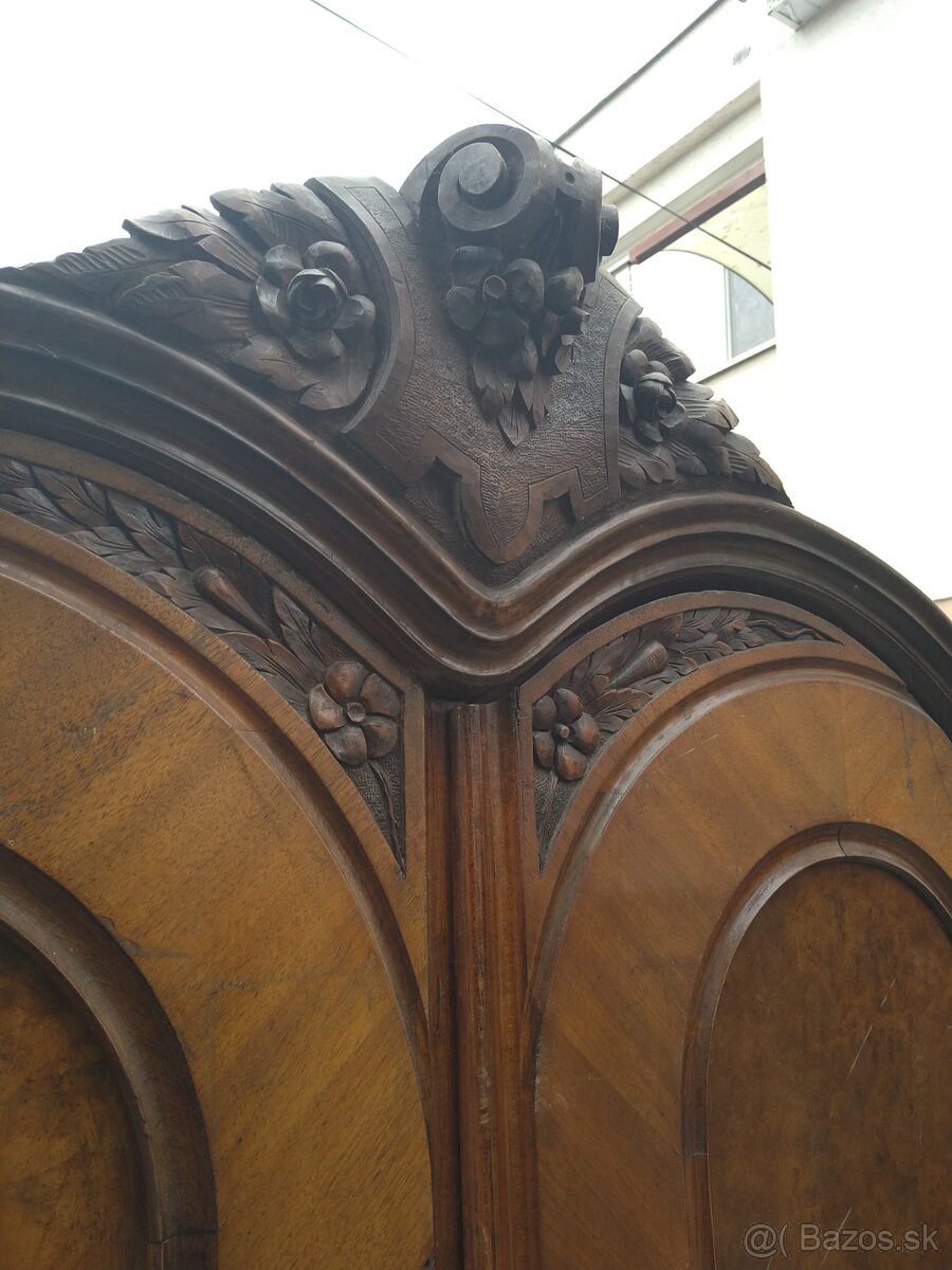 Starožitná skriňa - 5