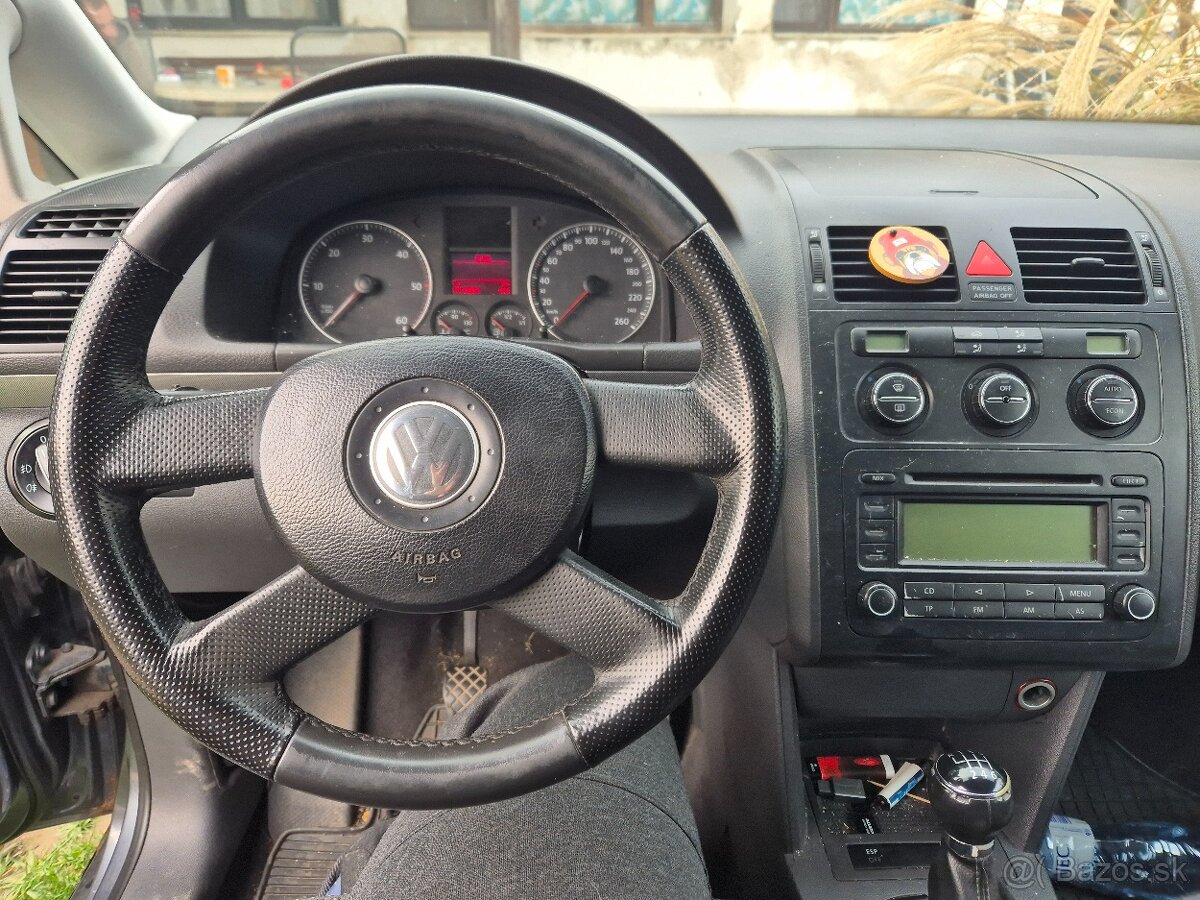 Predám touran 1.9 tdi 2004 - 5
