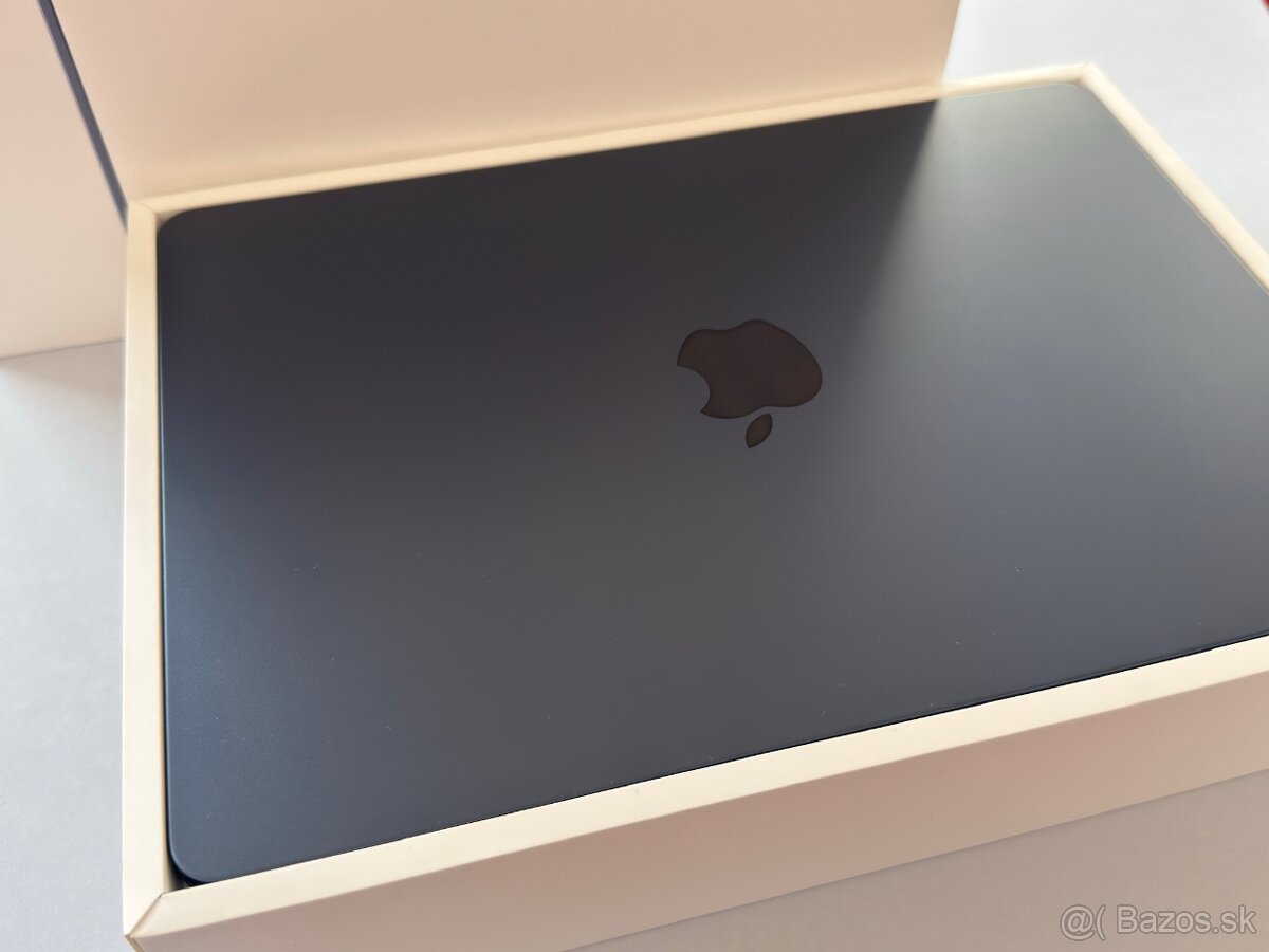 Macbook Air 13 ‘ M2 8GB / 256GB / Záruka - 5