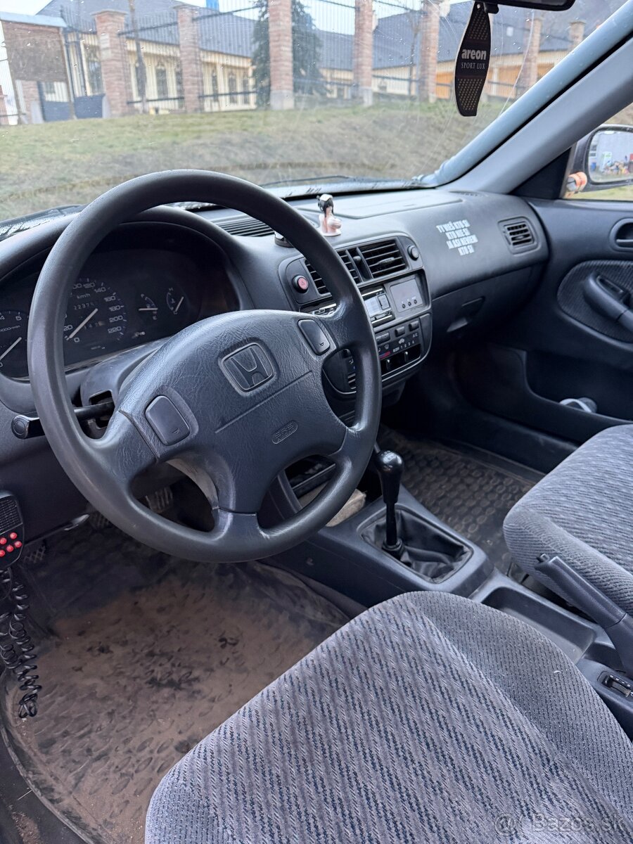 Honda civic 1,4 - 5