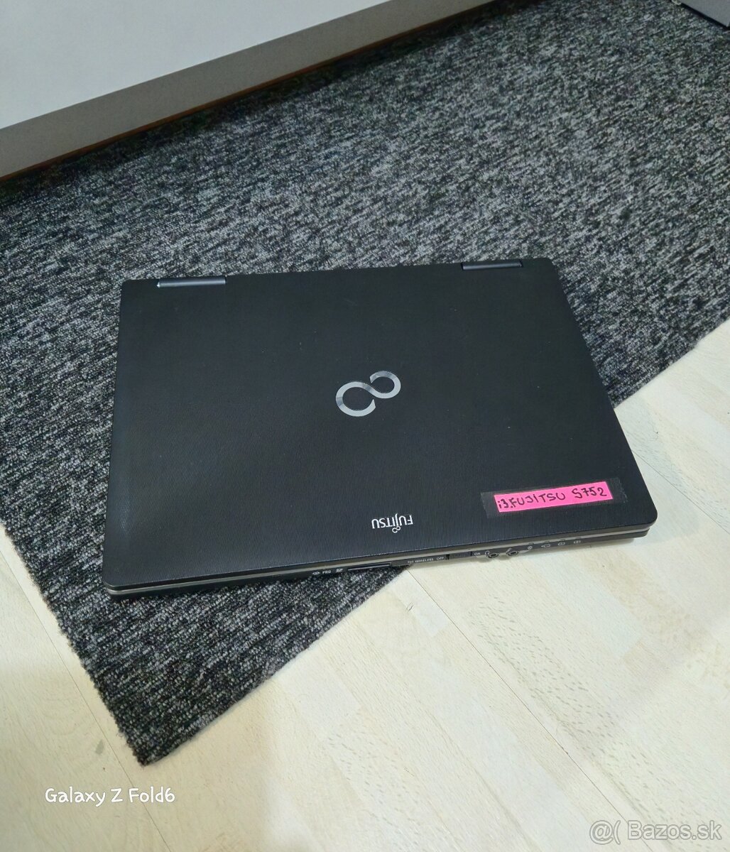 FUJITSU LifeBook S752 - Core i3 / 8 GB RAM / ?-DISK / - 5