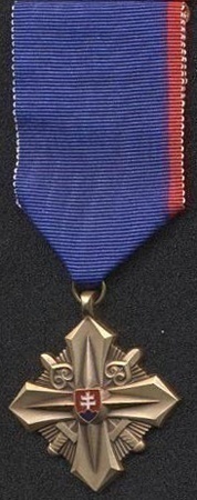 ODZNAKY VYZNAMENANIA KOMPASY - 5