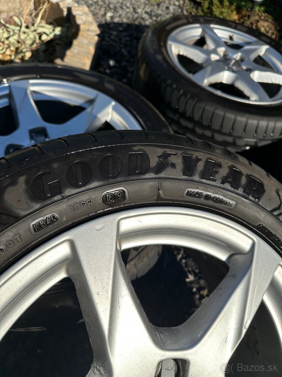Audi 225/50 r17 - 5