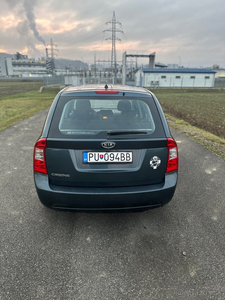 KIA CARENS 2.0 benzin rok 2010 - 5