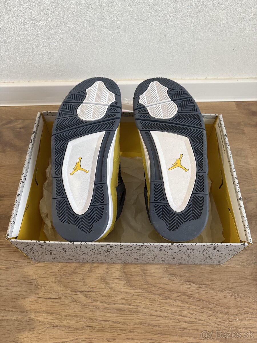Air Jordan 4 Retro Lightning 42 - 5