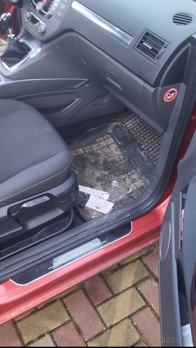 🚗 Mobilný interiérový autodetailing – YoungShine - 5