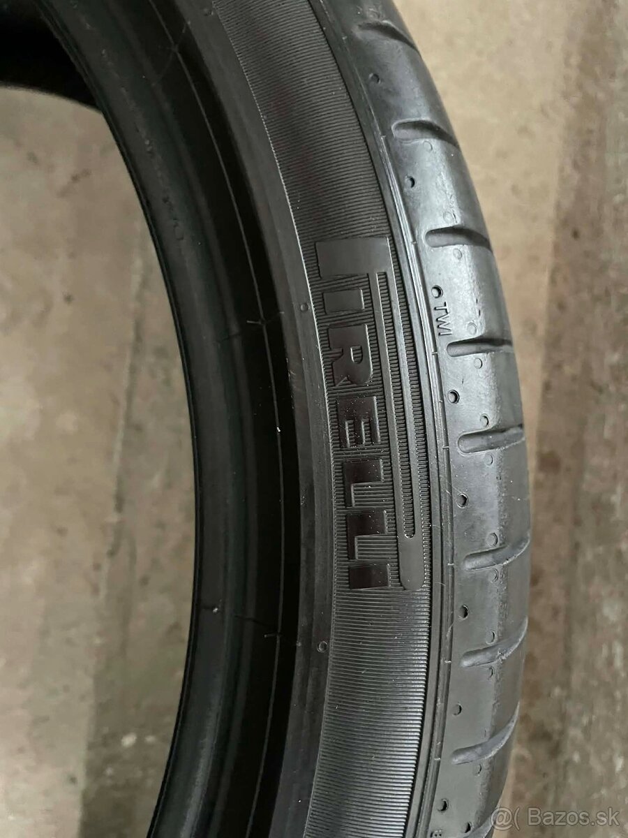 Pirelli 225/40R19 - 5