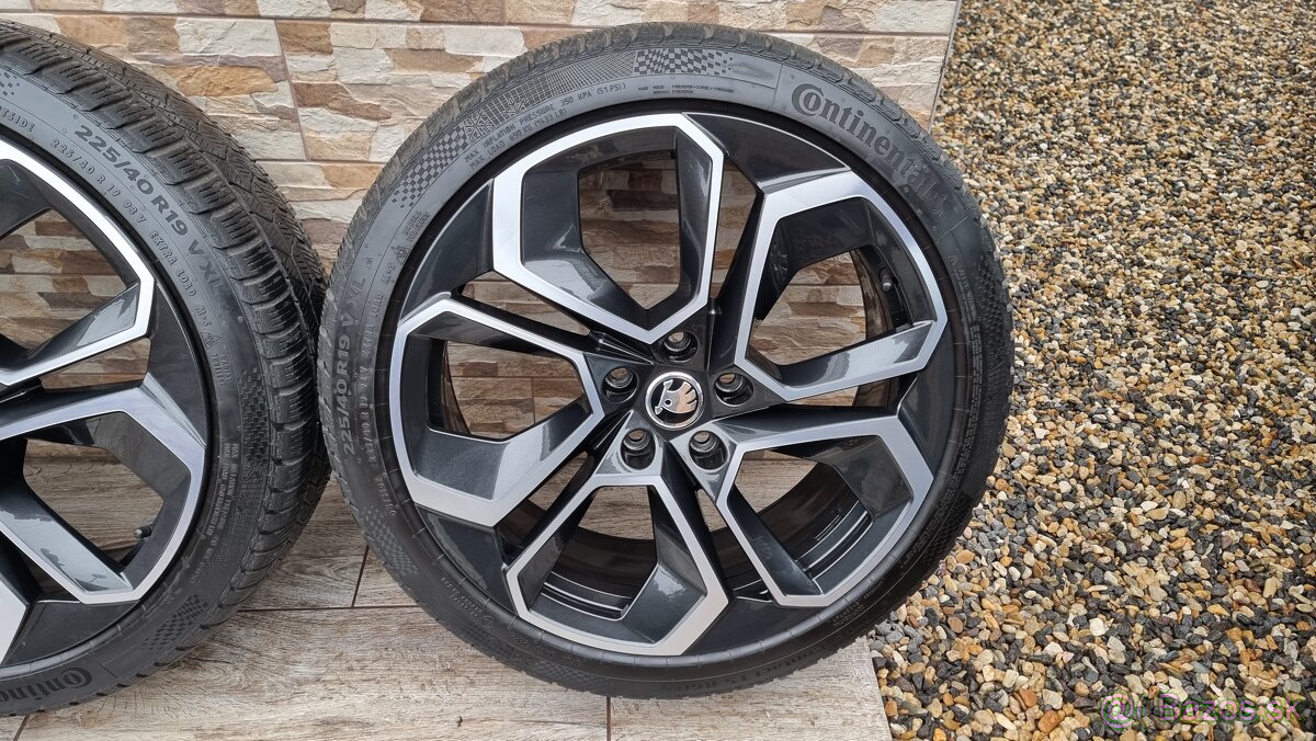 Predám Skoda Altair 5x112 r19 225/40/zimné Continental - 5