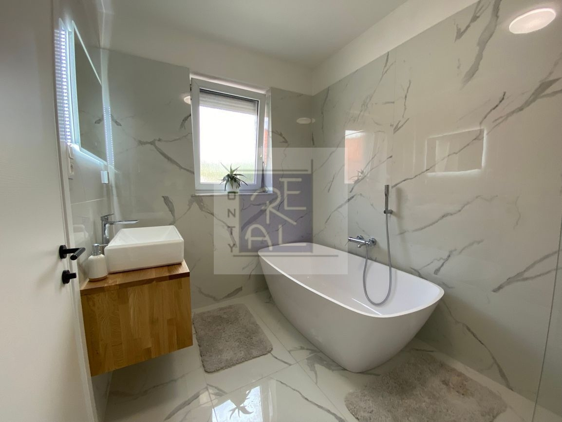 NA PRENÁJOM 3IZBOVÝ RODINNÝ DOM NITRA - 5