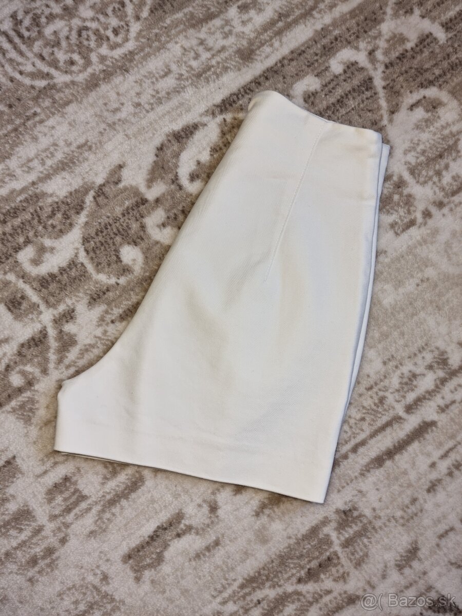 šortky s vysokým pásom XS - 5