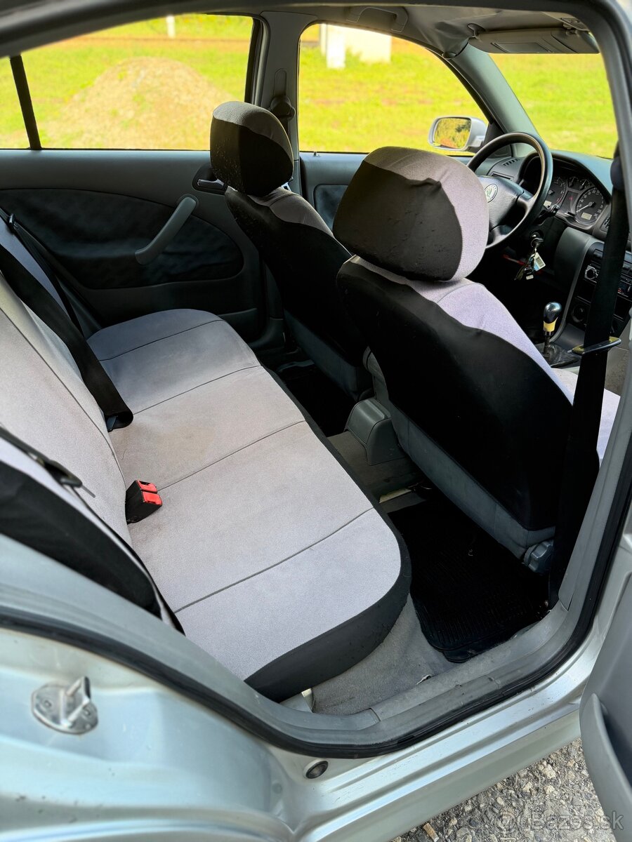 Škoda Octavia 1.8T 110 kW - 5