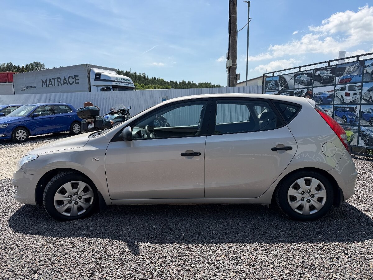 Hyundai i30 CW 1.4 16V CLASSIC LPG - 5