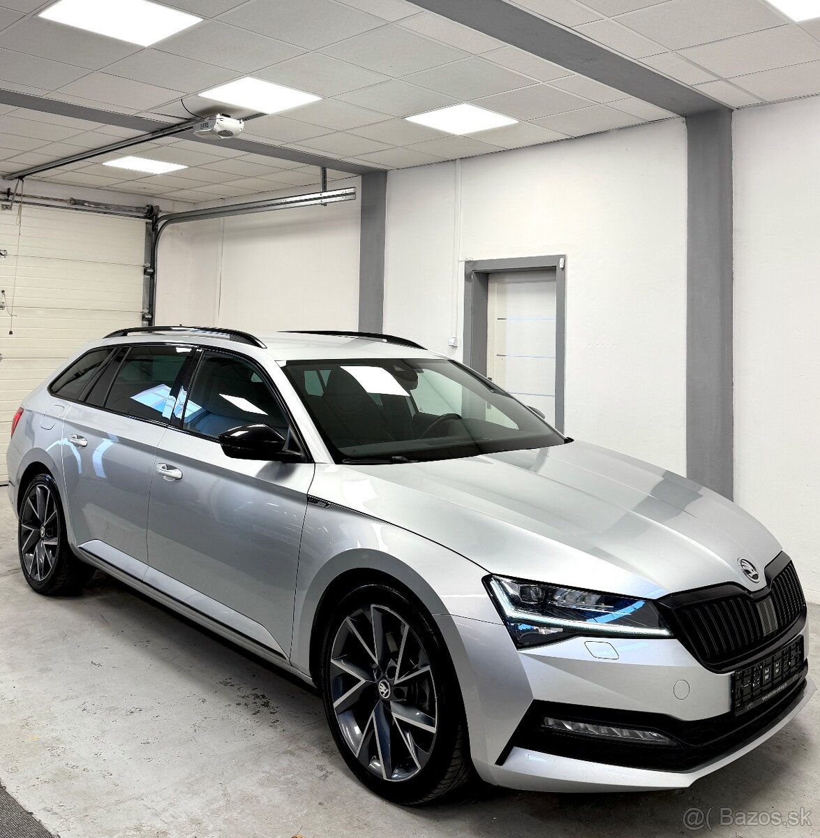 Skoda Superb Sportline 2.0TDI 147Kw 4x4 Black Packet/Matrix - 5