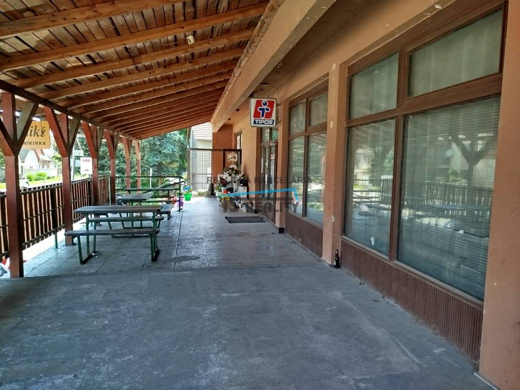 Na predaj podnikateľské priestory v obci Plášťovce - 5