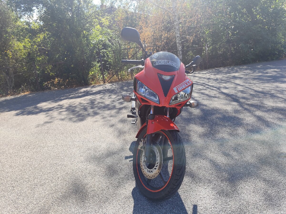 Honda CBR 125R - 5