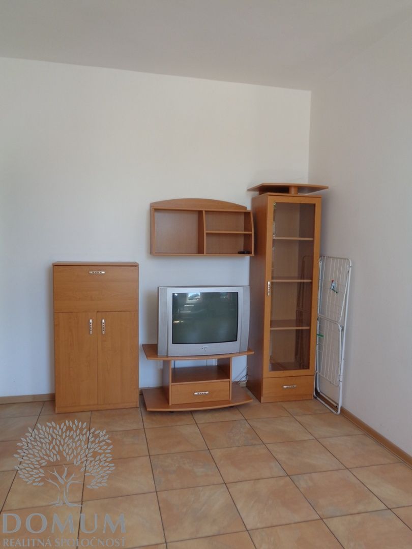 Ubytovacie zariadenie - Apartmánové byty Nové Mesto n/V - 5