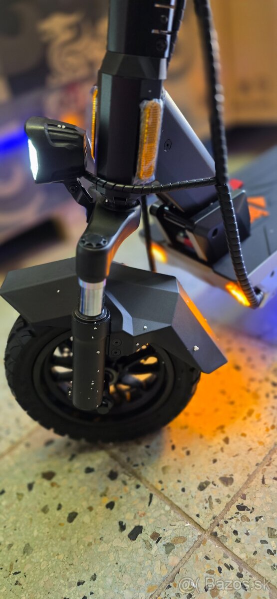 Elektrická kolobežka Kukirin M4 MAX - 5