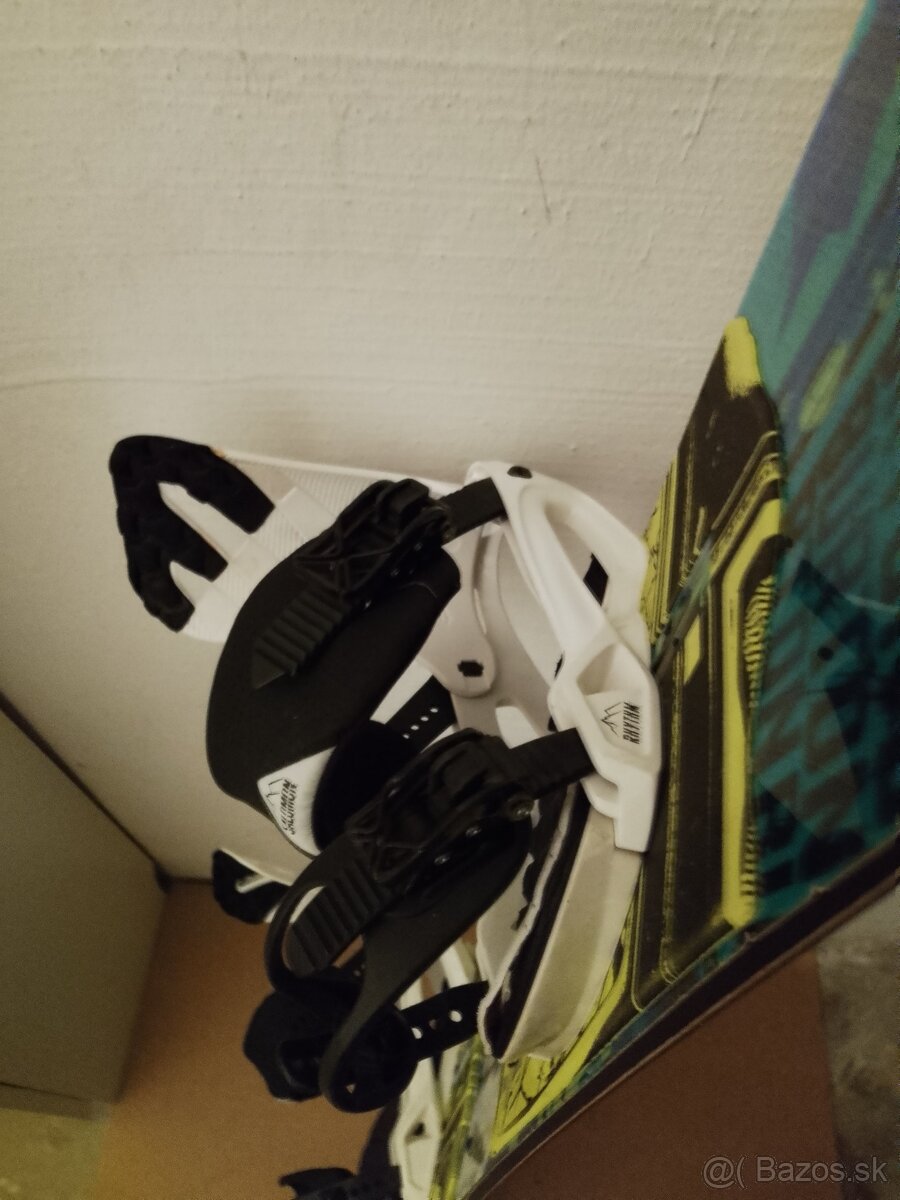 142 cm freestyle / jib snowboard BURTON PROTEST - 5