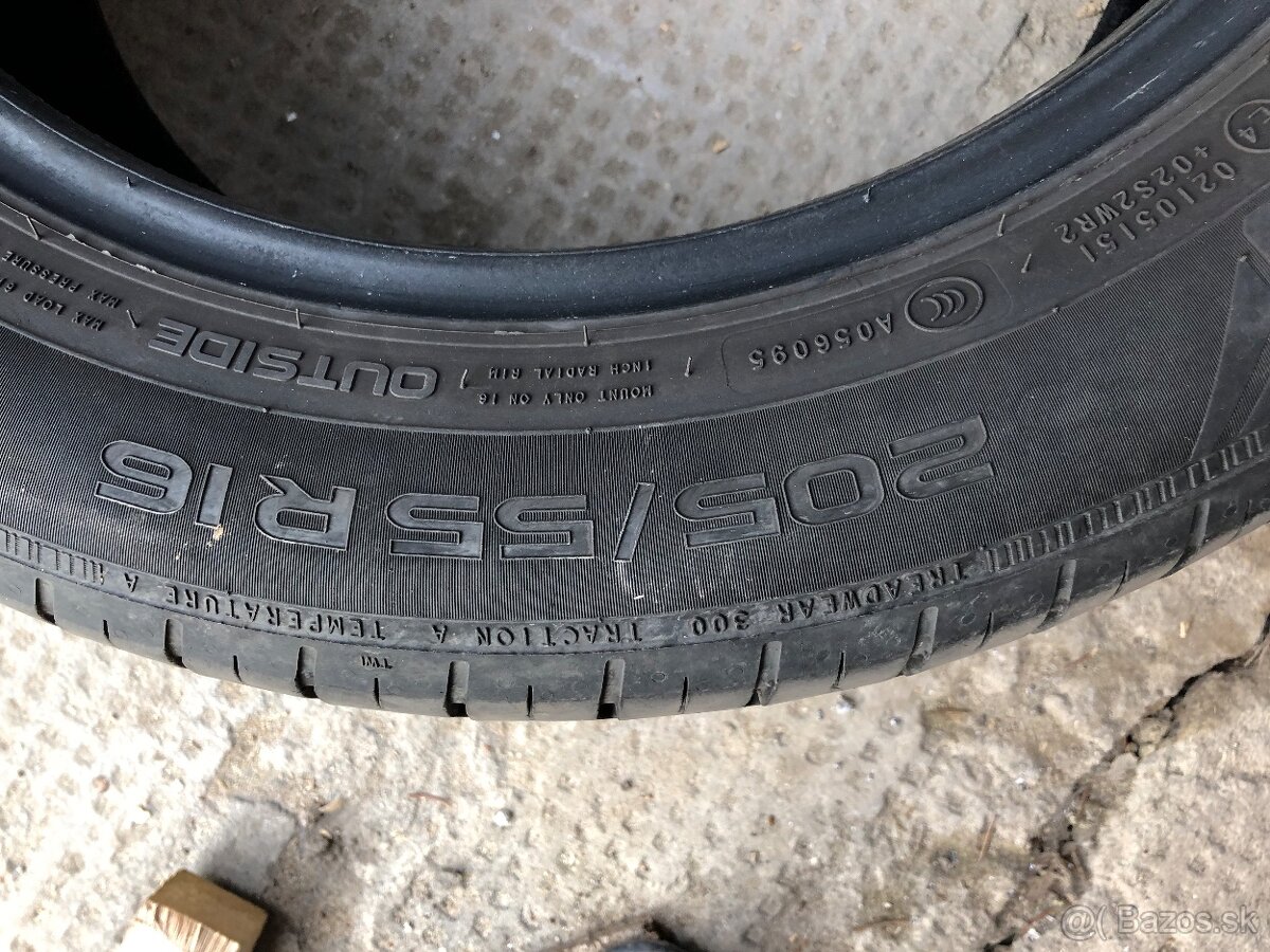 Predám pneumatiky NOKIAN 205/55 r16 - 5