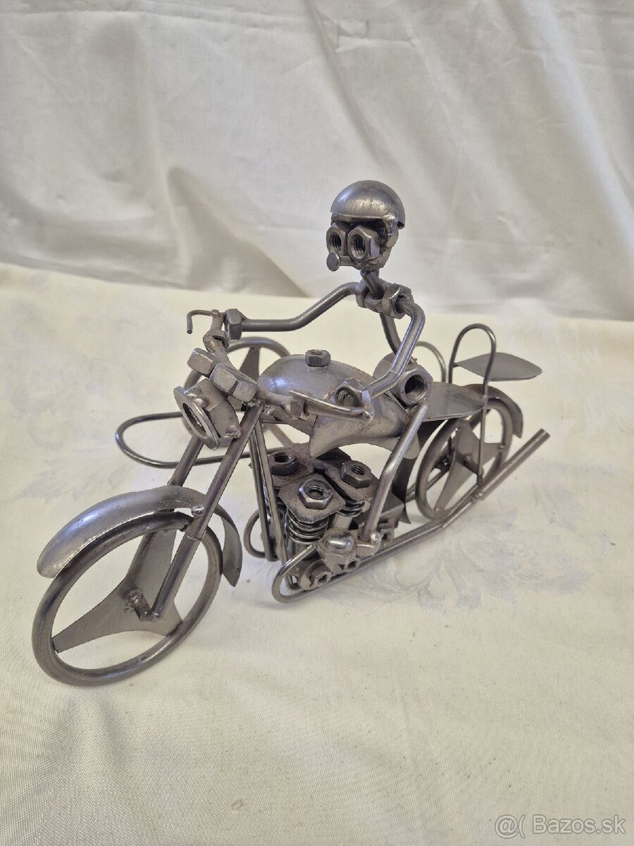 Predam retro telefon a stojan na flase - 5