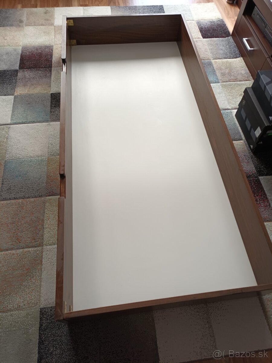 Šuplík pod posteľ - 5