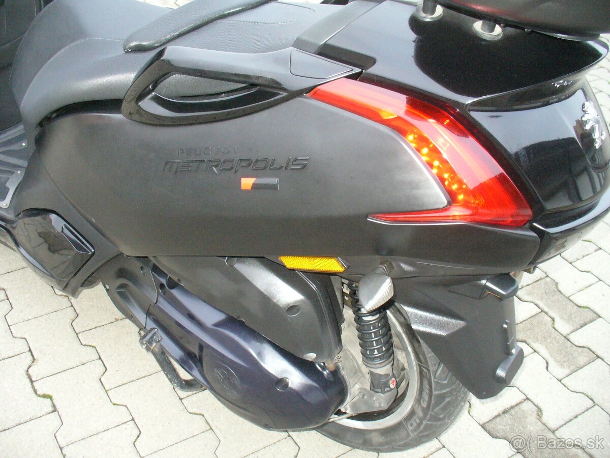 PEUGEOT METROPOLIS 400i RX R stačí vodičák "B - 5