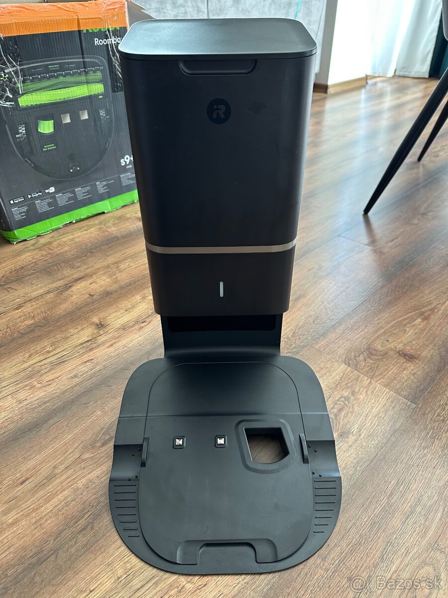 iRobot Roomba S9+ - 5