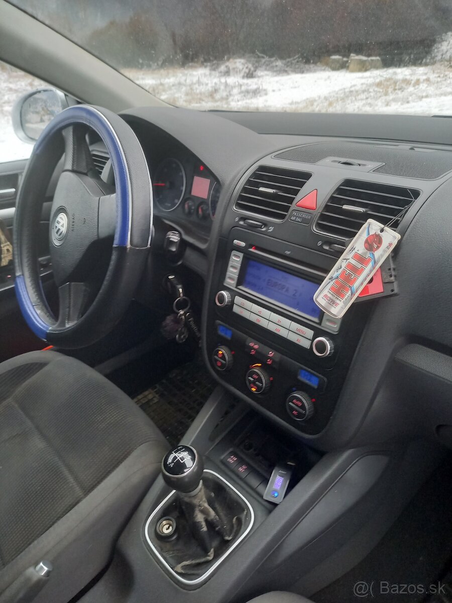 Wolsvagen golf 1.9 77 kW - 5