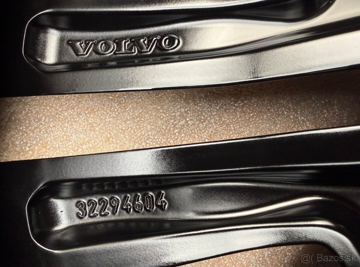 Originál R22 letní kolesa Volvo XC90 - 5