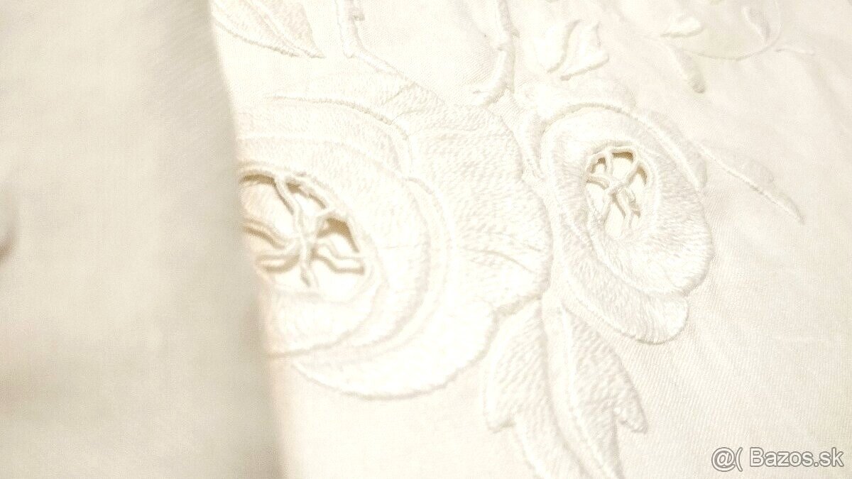 Unikátny ručne vyšívaný prehoz na manželskú posteľ - 5