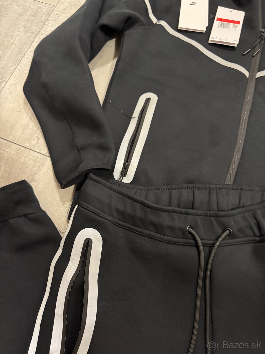 Nike Tech Fleece reflexný set,Veľkosť L - 5