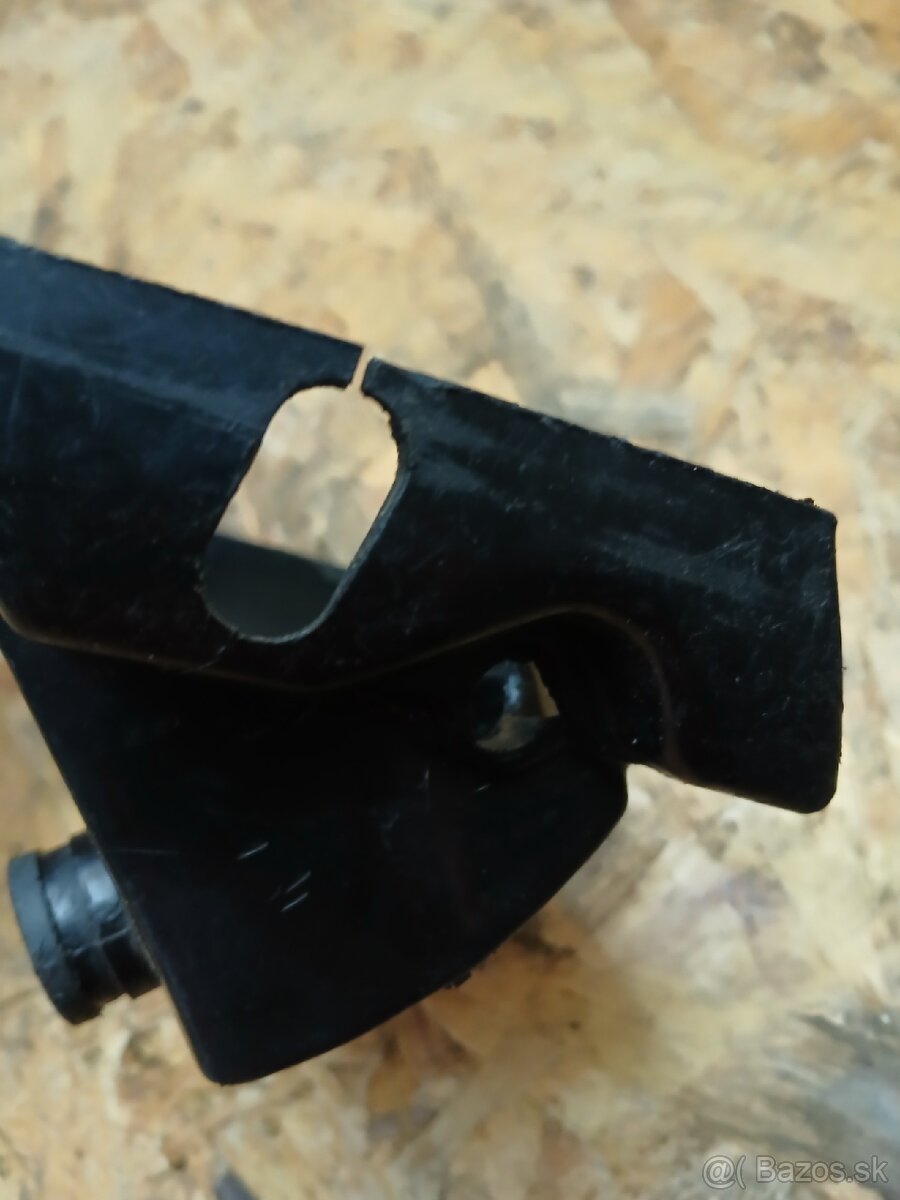 Babetta 207 kryt karburátora - 5