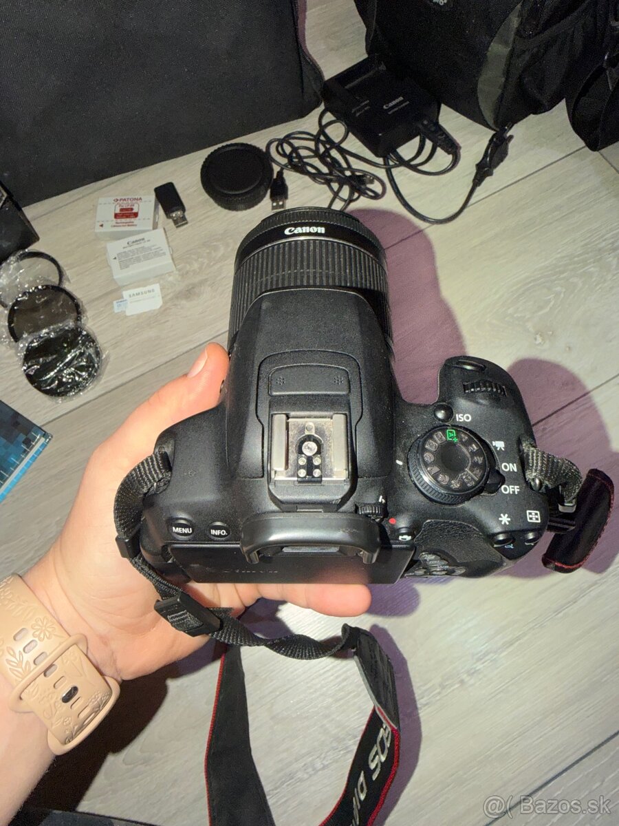Canon EOS 700D - 5