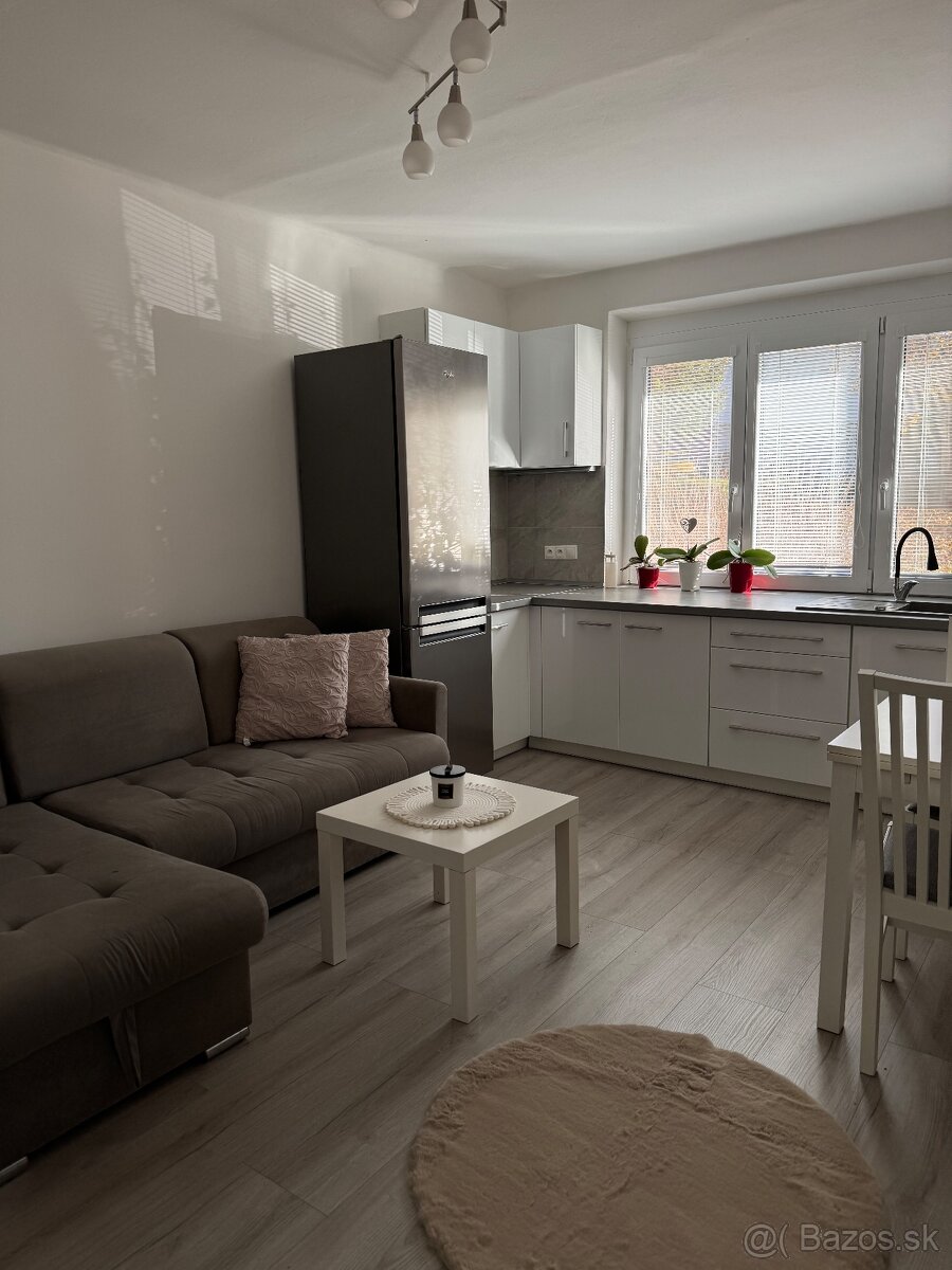PRENÁJOM 2-izbový byt CENTRUM Nitra - 5