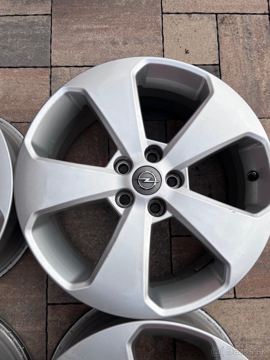 Orig. hliníkové disky Opel R17, 5x105 - 5