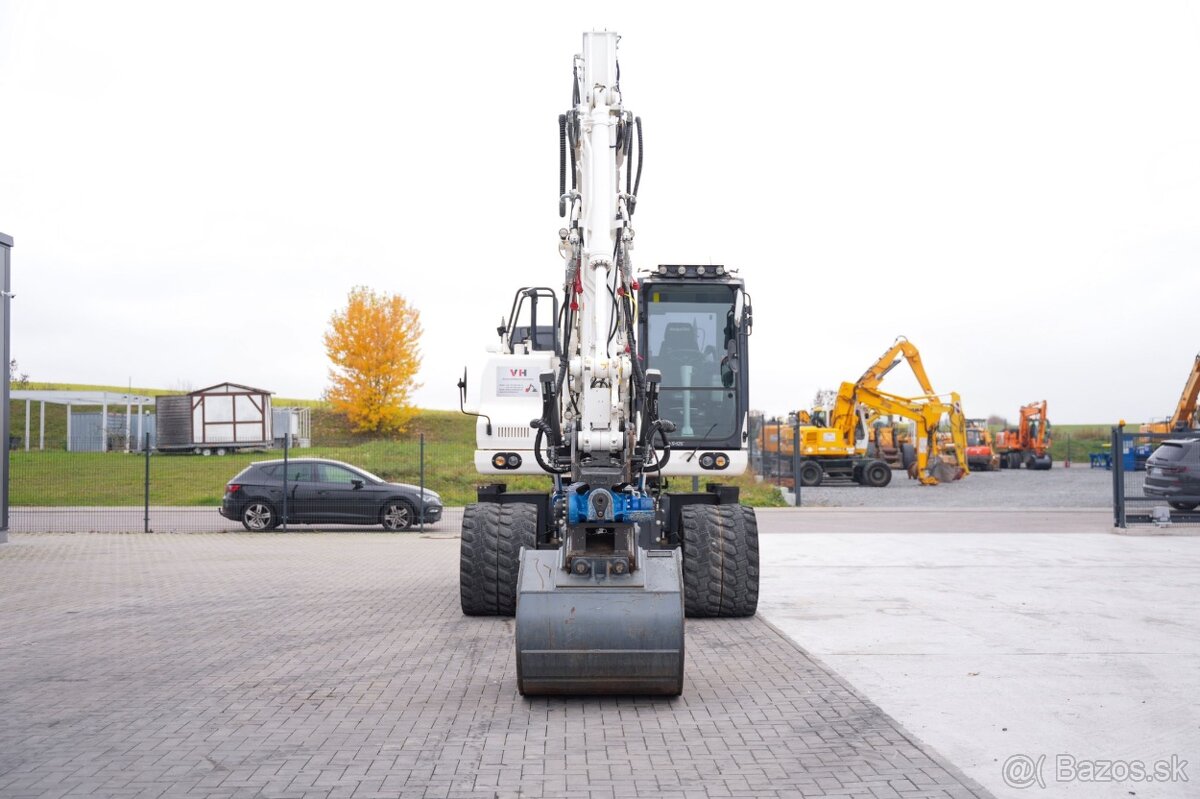 Kolový bagr KOMATSU PW148-11 - 5