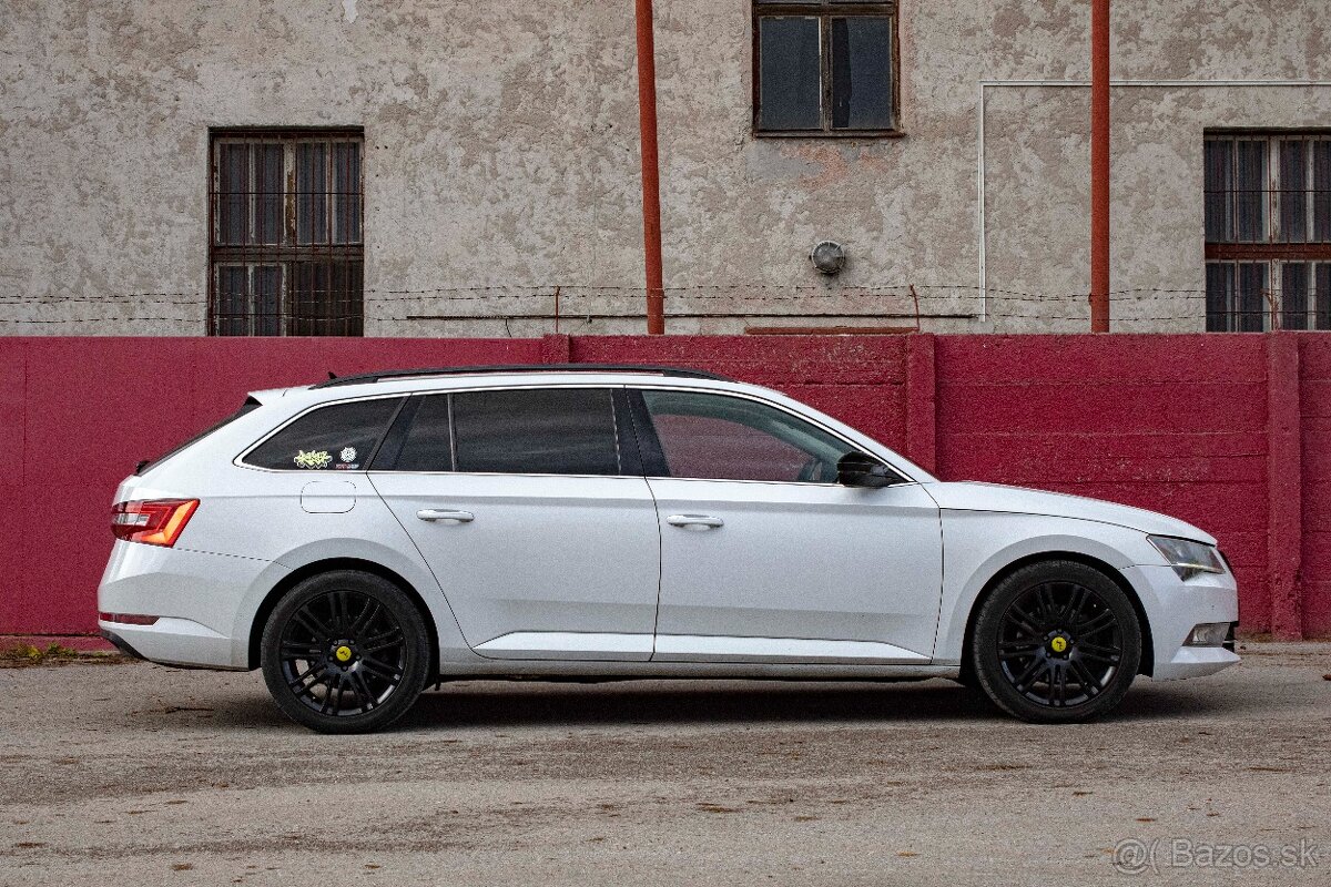 Škoda Superb Combi - 5