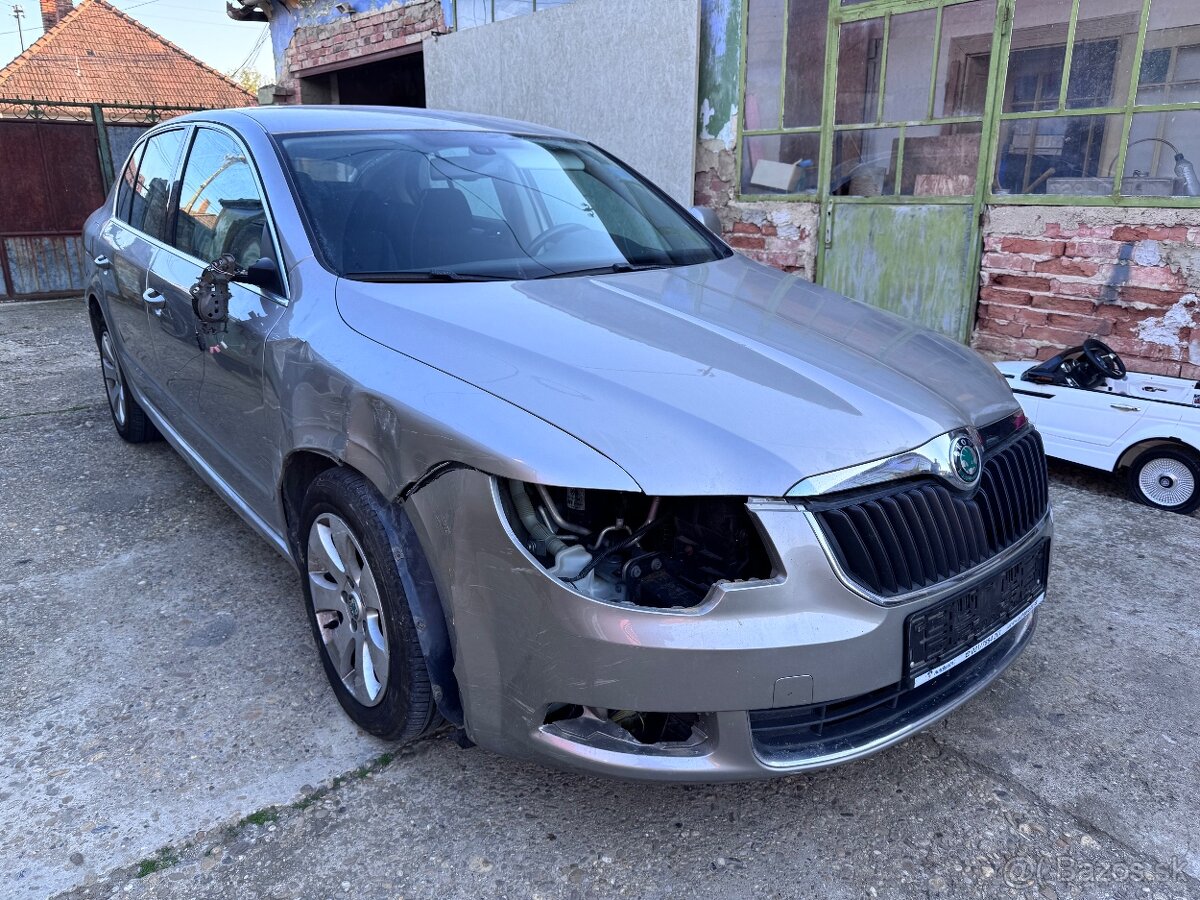 Škoda Superb 2.0 TDI DSG - 5