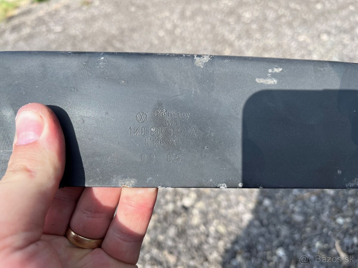 VW Golf V 1K0807093A vystuha predneho naraznika - 5