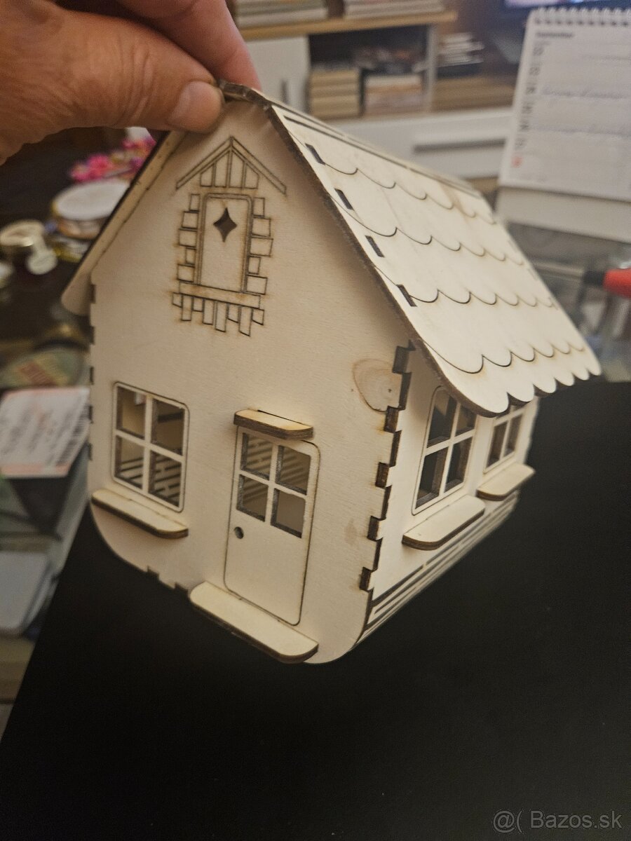 CNC delenie plexiskla a dreva. - 5