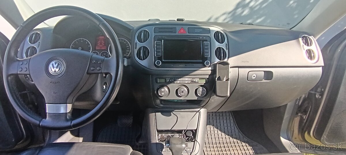 Volkswagen Tiguan 2.0 TSI A/T - 5