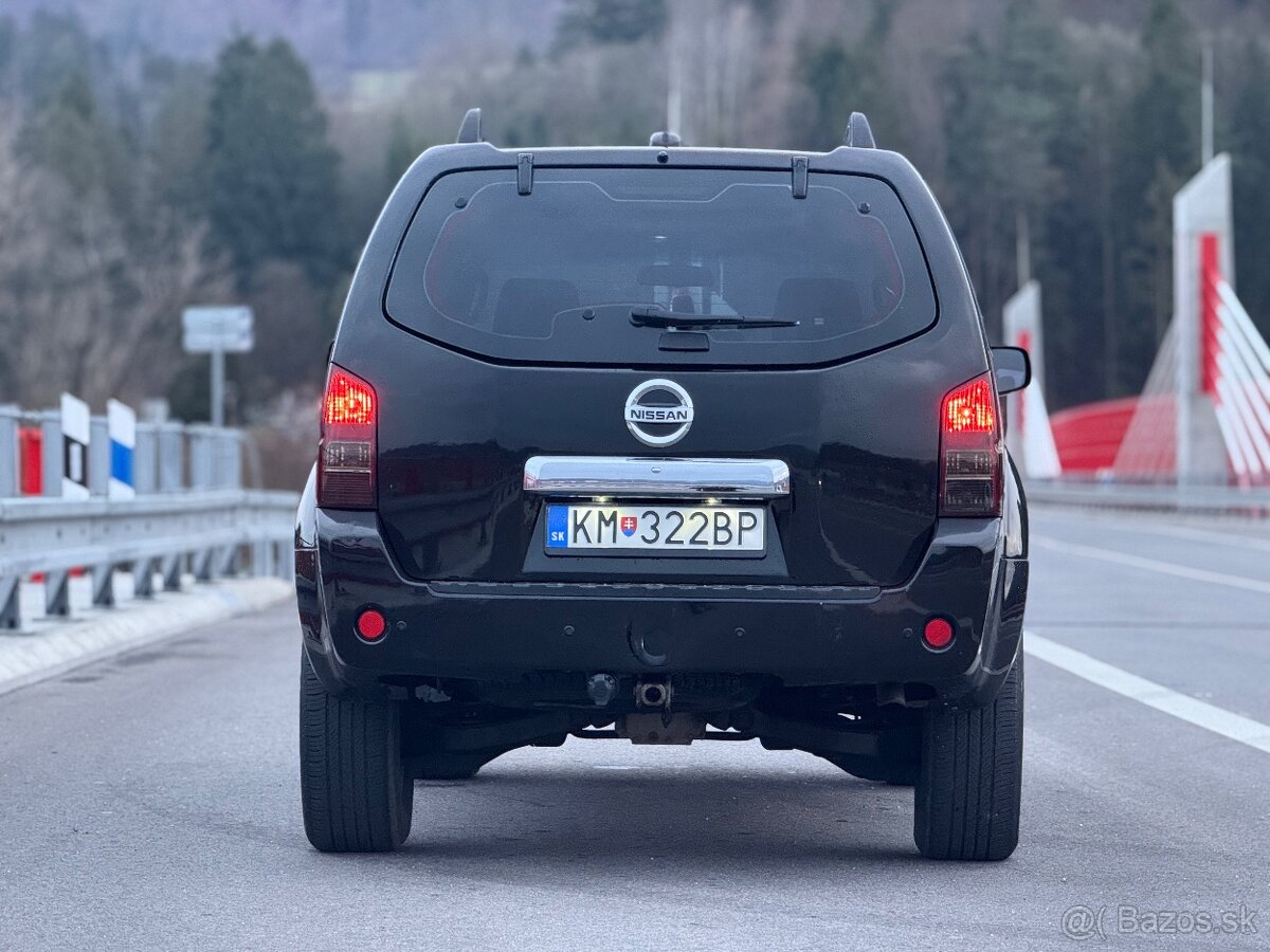 Nissan Pathfinder navi ,4x4, tažné cierny strop , carplay - 5