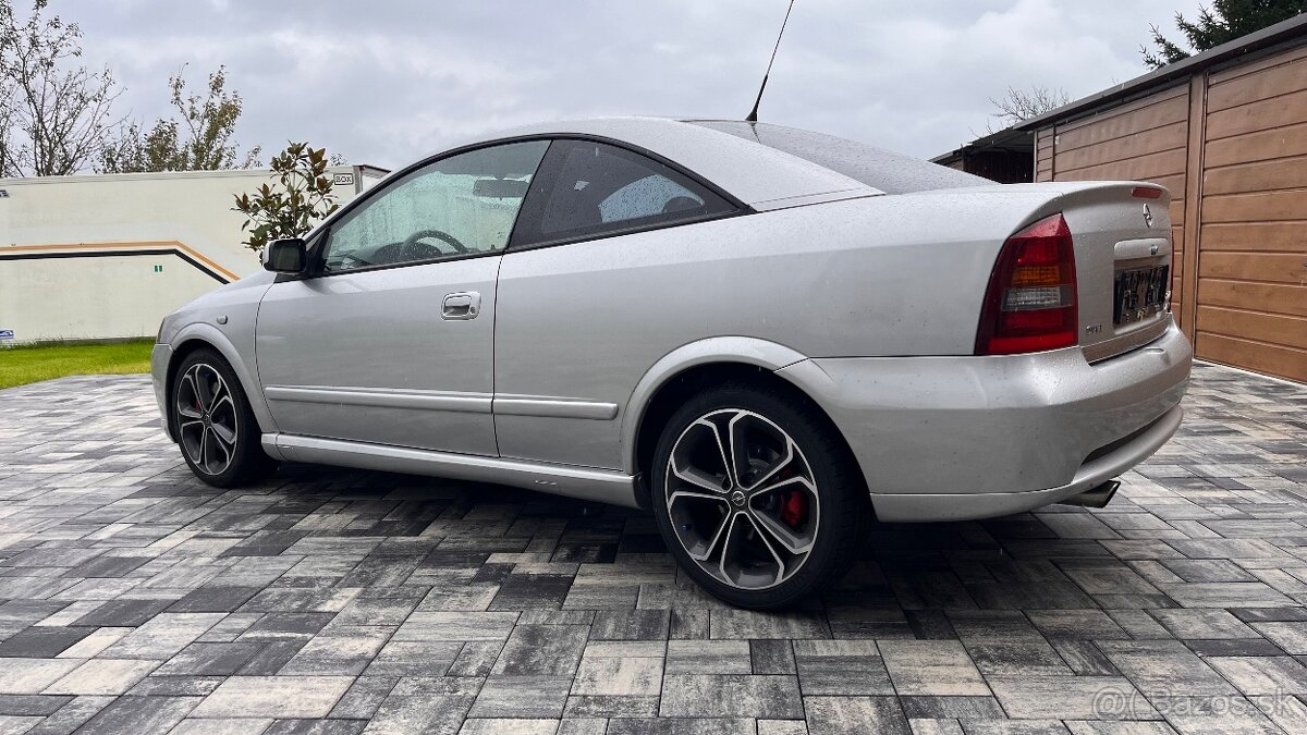 Opel Astra Coupé Turbo - 5