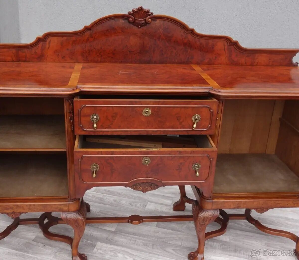 Komoda starožitná vyrezávaná . - 5