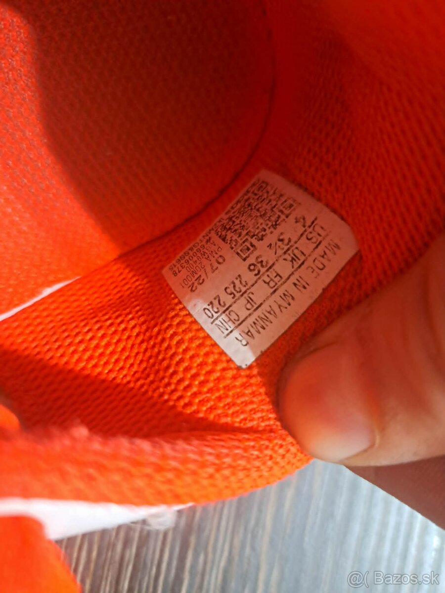 Predám kopačky, halovky adidas - 5
