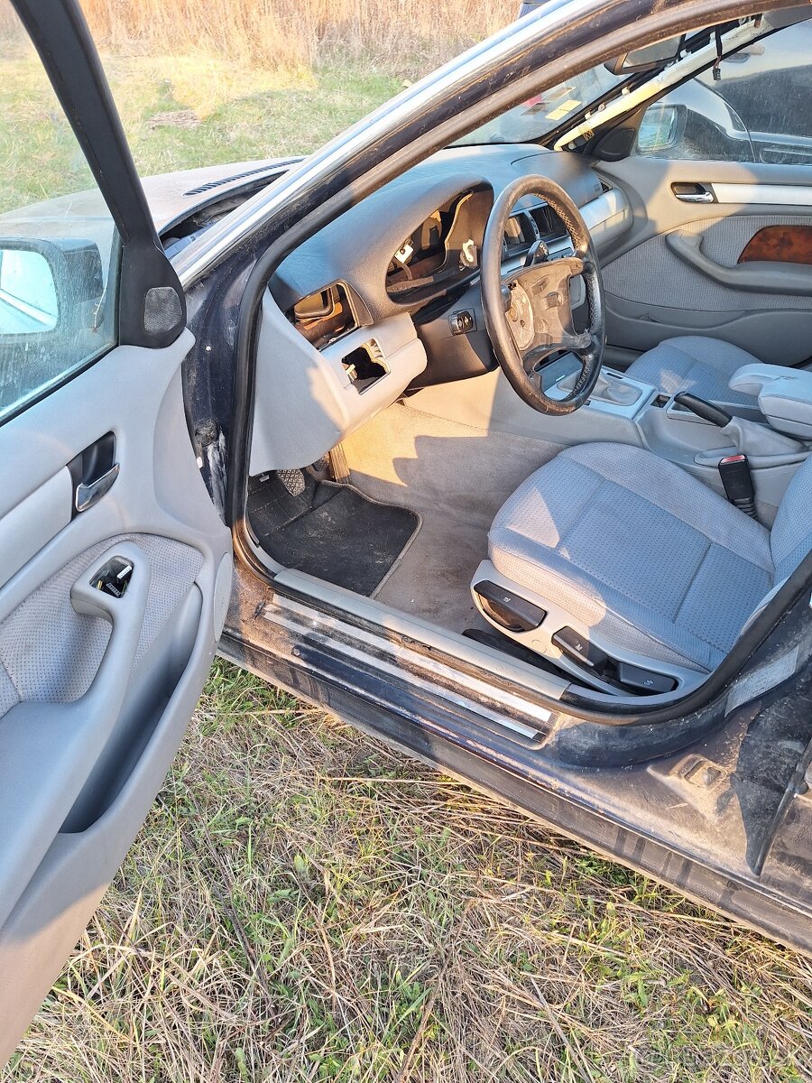 BMW e46 2.5 benzín rozpredám - 5