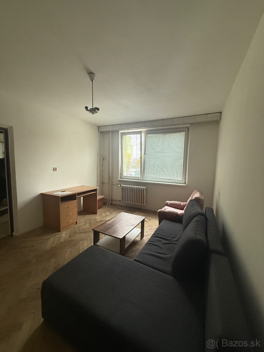 1 izbovy - Hospodárska 94 - Pôvodny stav - 5